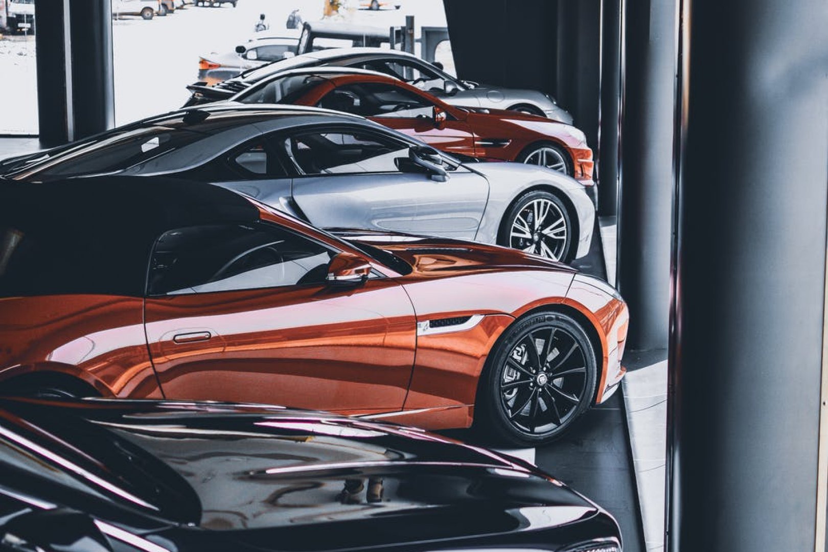 Kak&scaron;no naj bo va&scaron; poslovni avto?